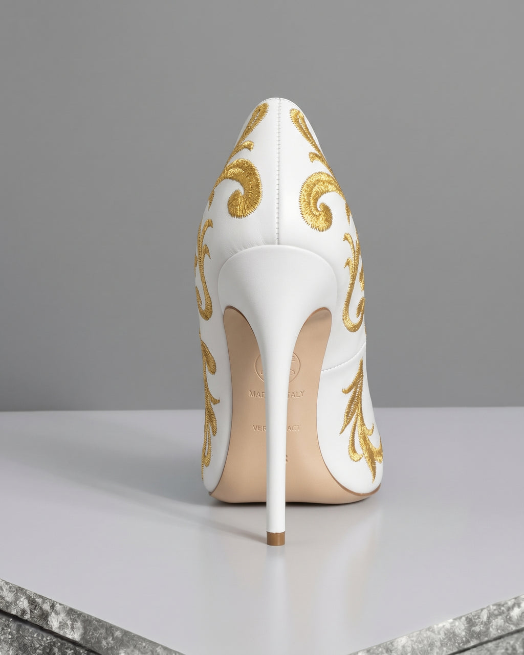 Arel White Pumps 120
