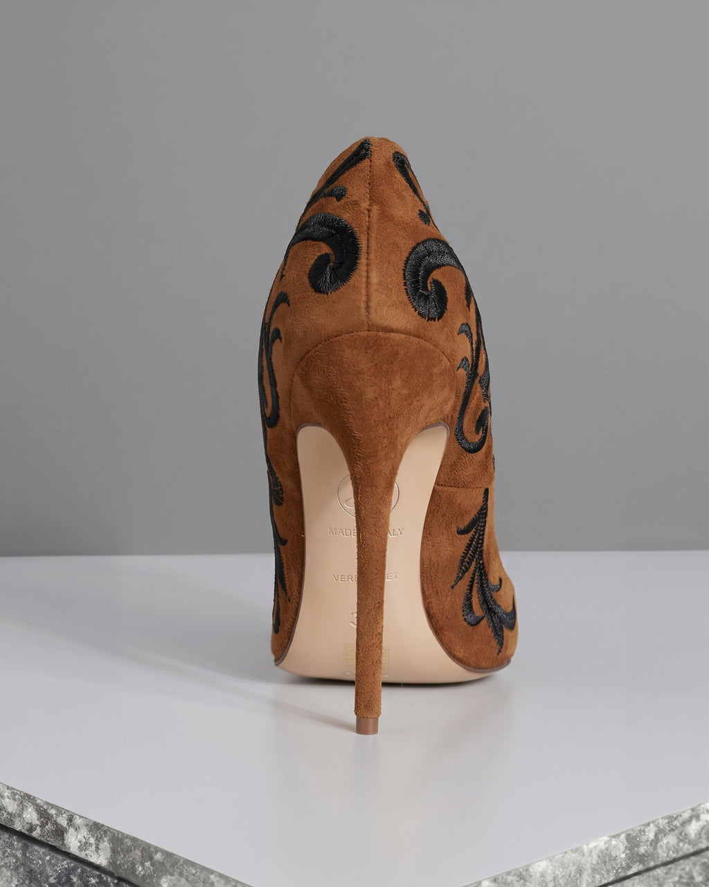 Arel Brown Pumps 120