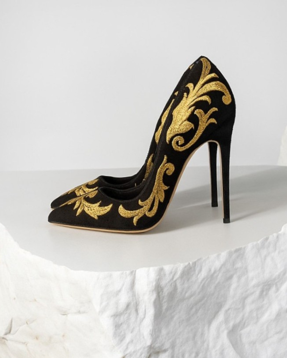 Arel Noir Pumps 120