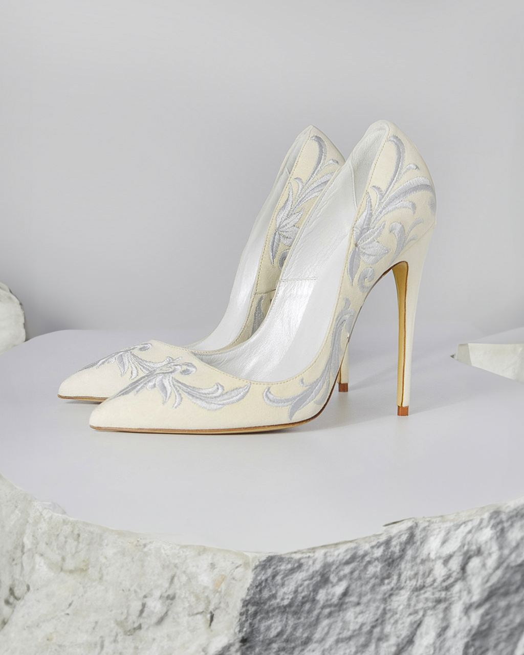 Arel Ivory Pumps 120