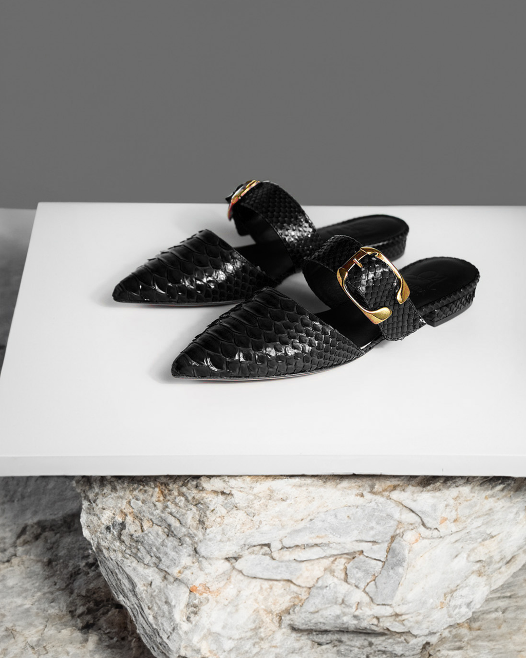 Alichi Noir Mules
