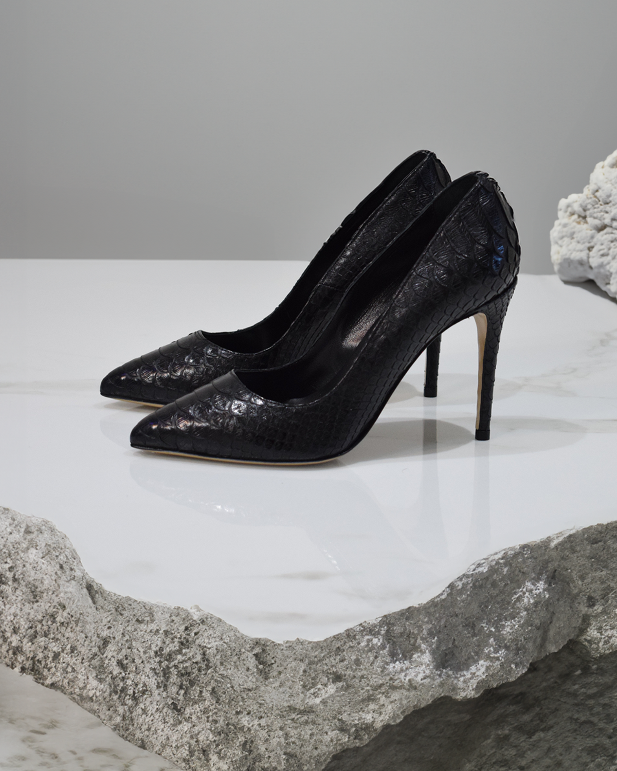 Alichi Noir Pumps 90