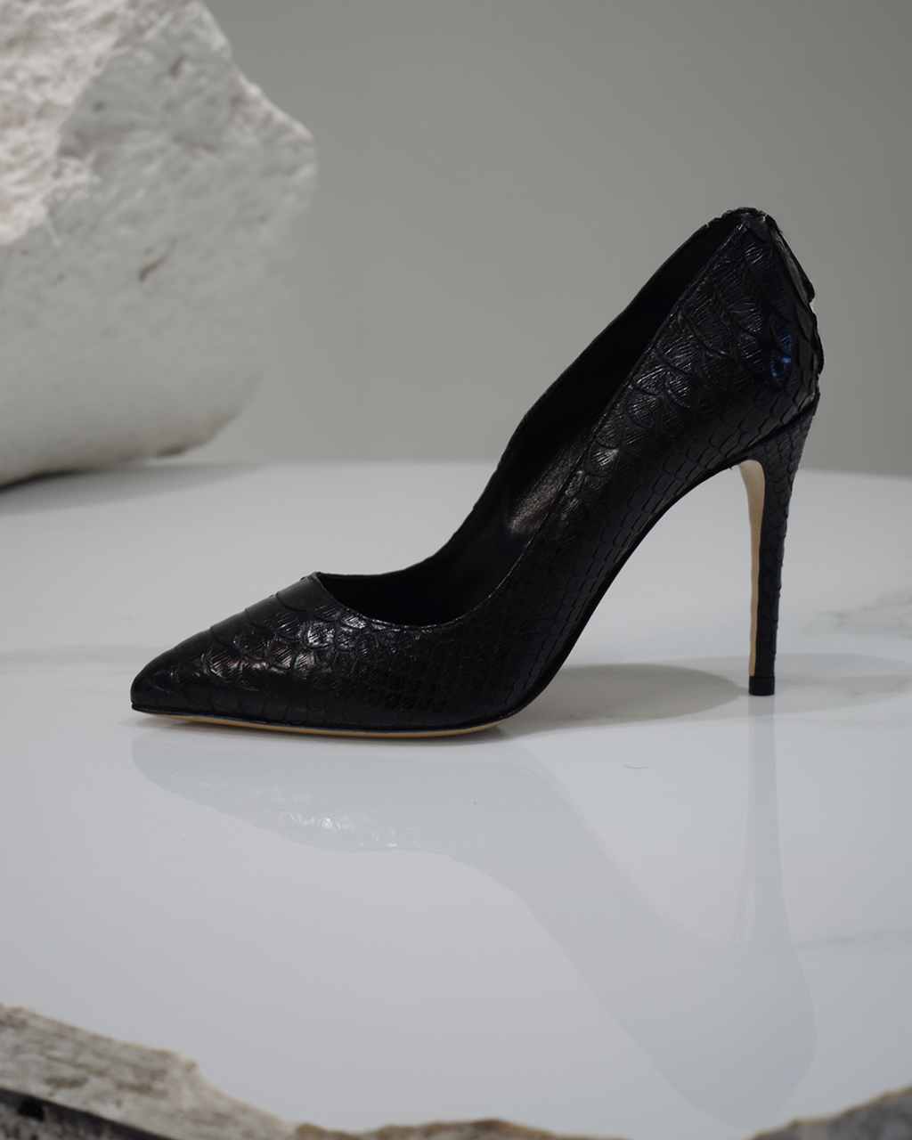 Alichi Noir Pumps 90