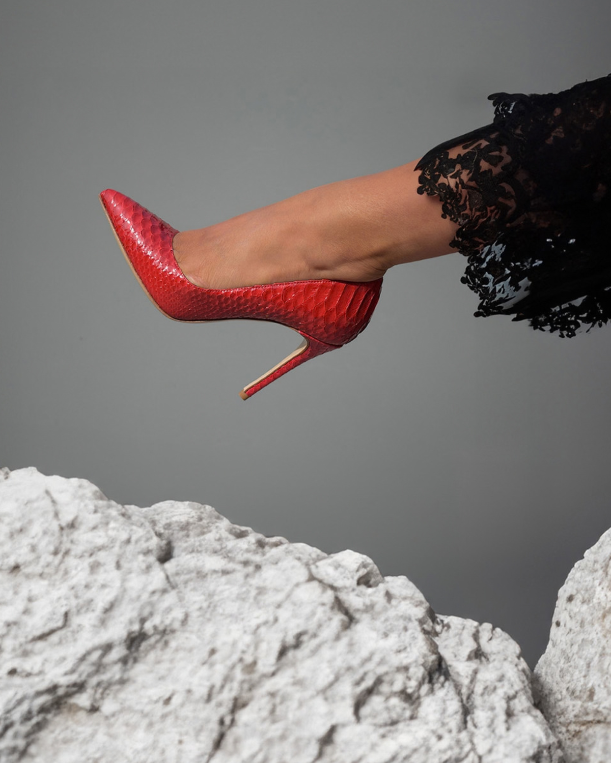 Adel Rouge Pumps 90