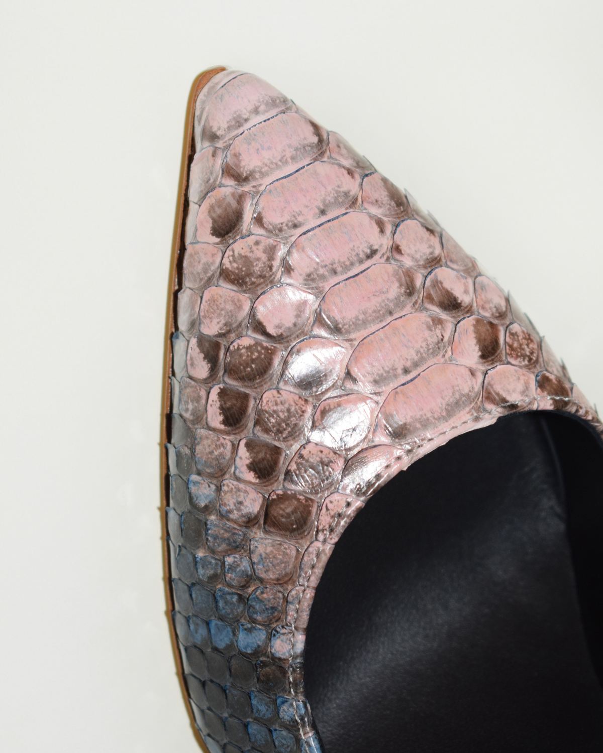 Akis Twilight Rose Pumps 90